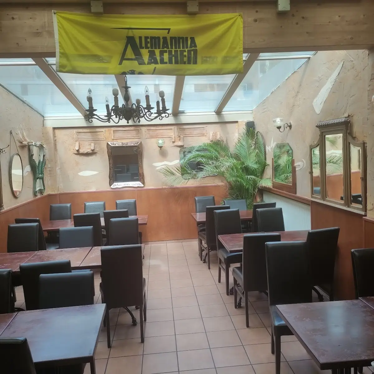 Atmosphäre, Café & Bistro Anvers / Aachen