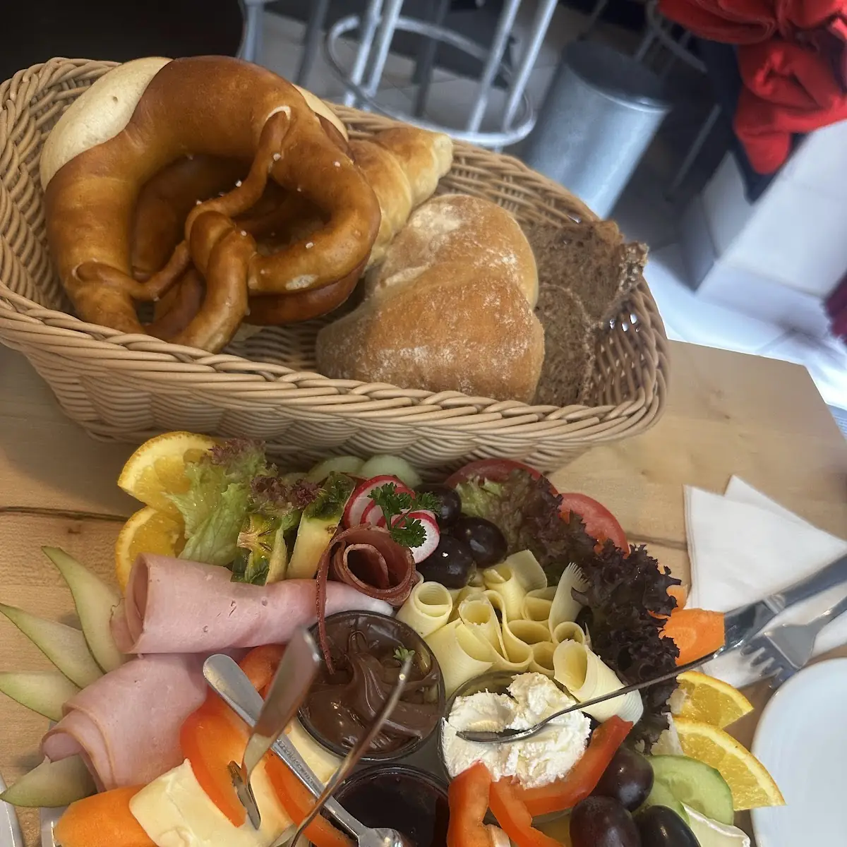 Essen und Trinken photo 2