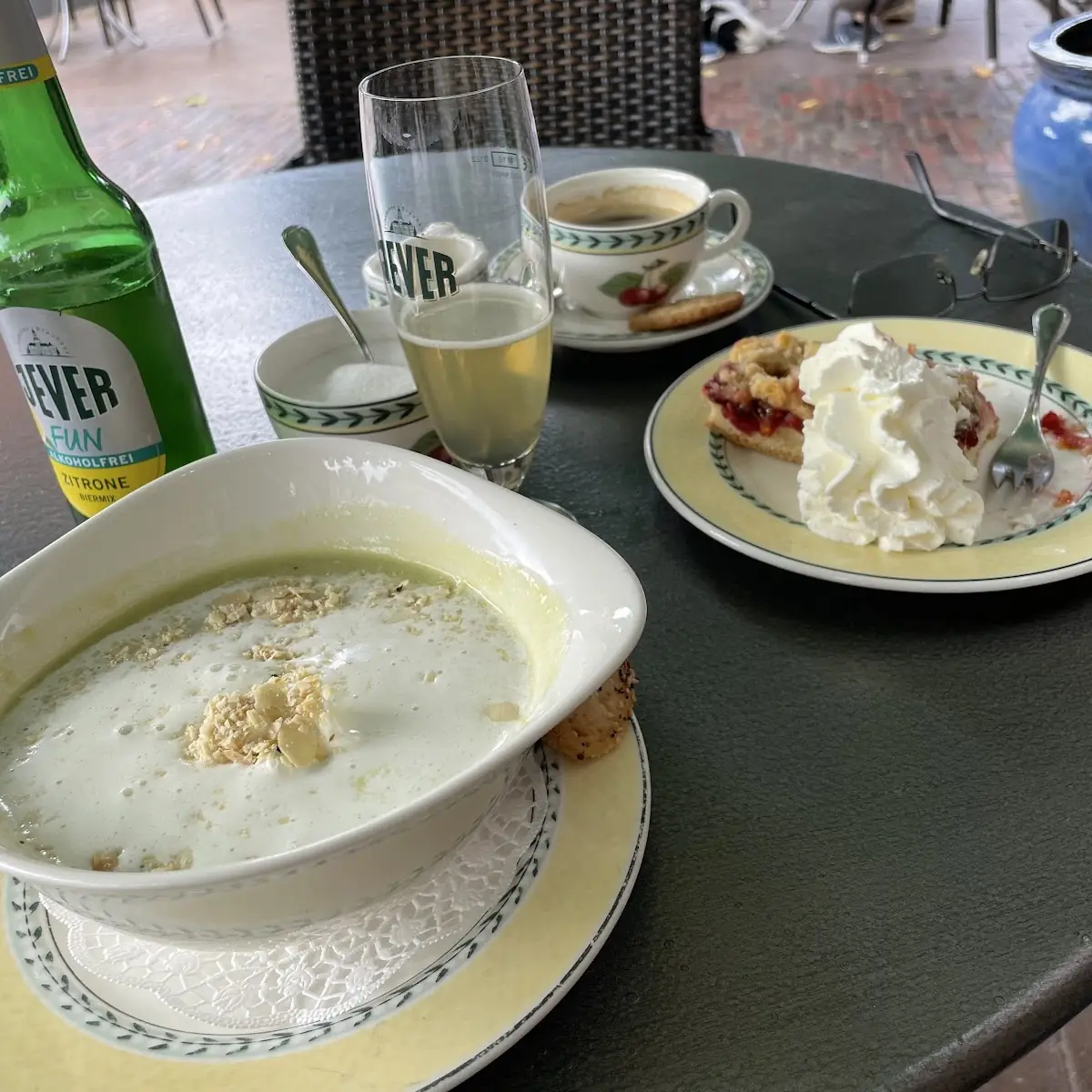 Essen und Trinken photo 7