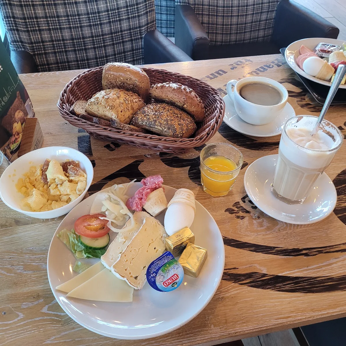 Essen und Trinken photo 2