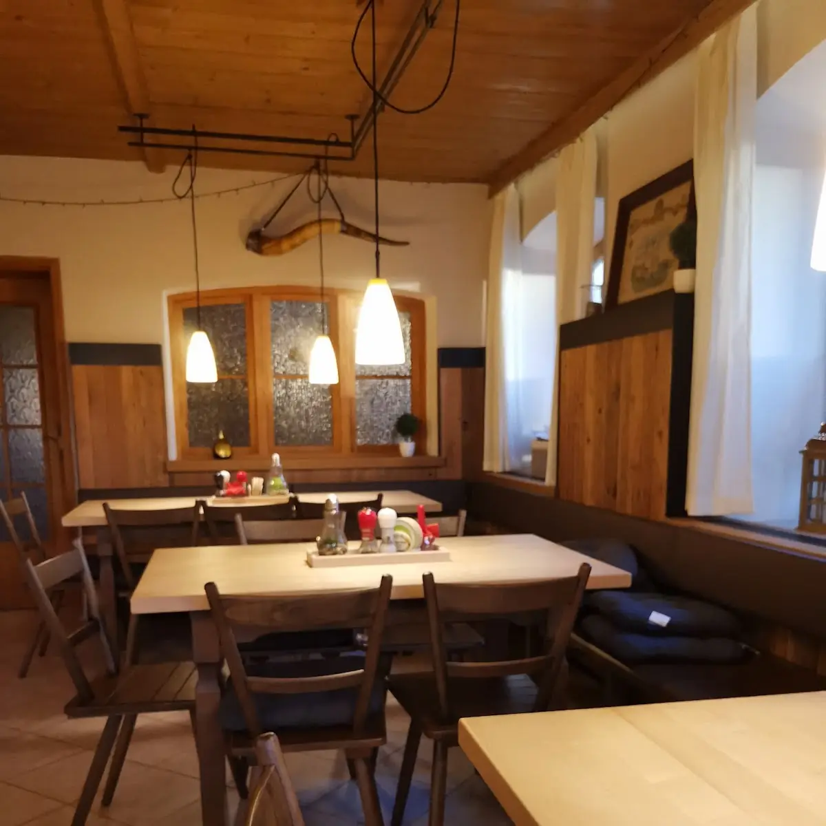 Atmosphäre, Gasthaus Huber