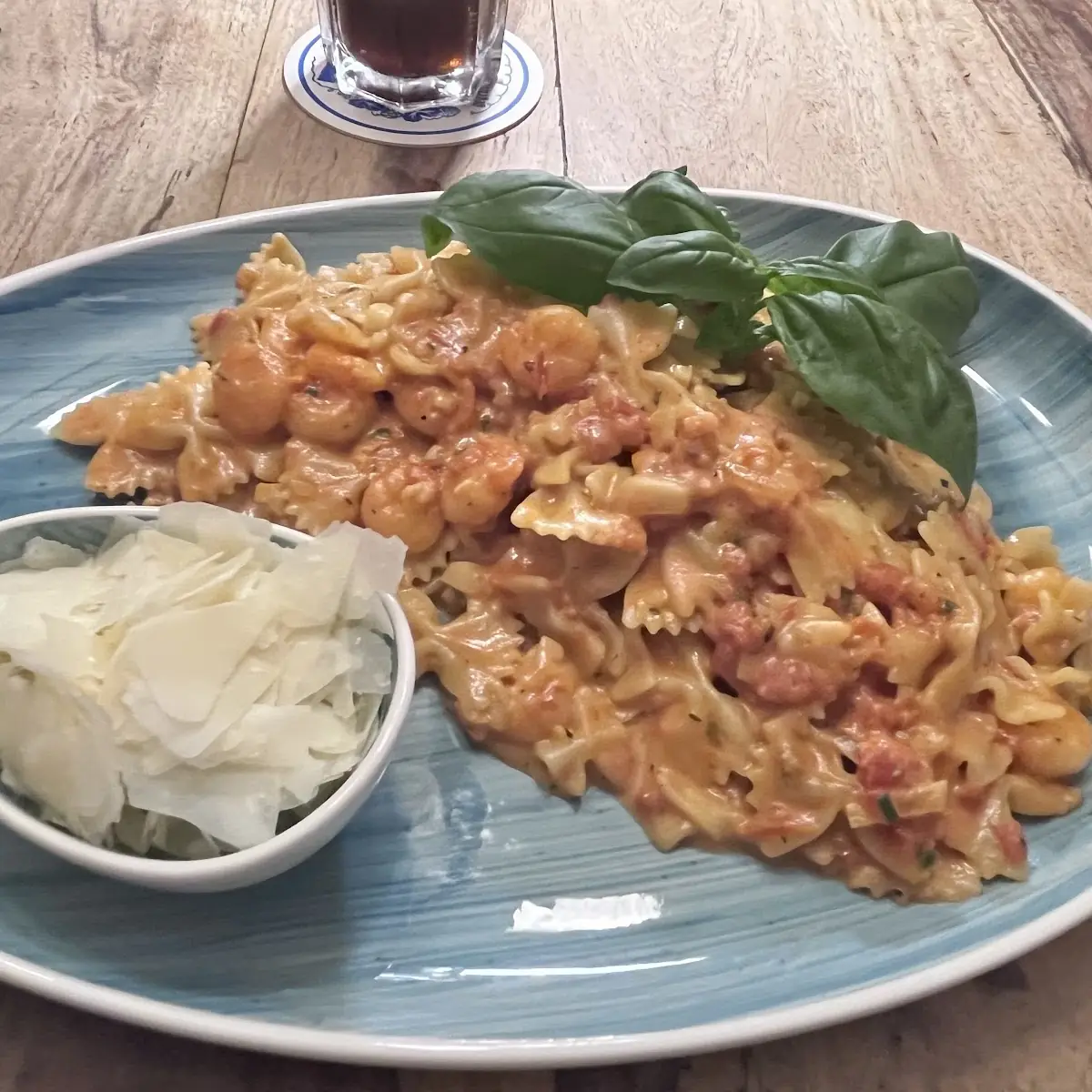 Essen und Trinken, Eddy's Bodega