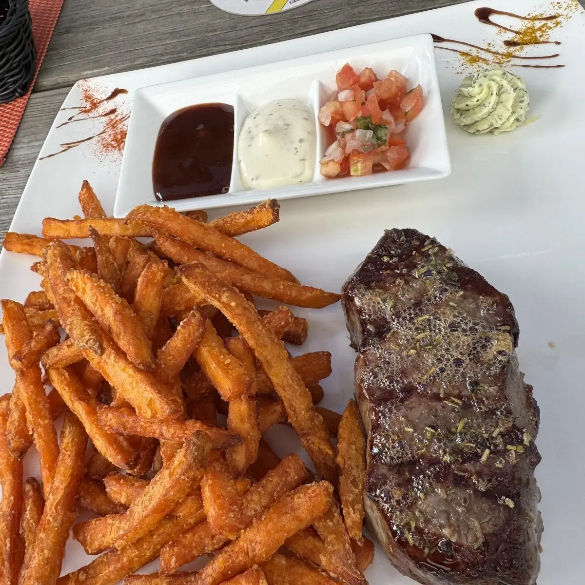 Essen und Trinken, Eddy's Bodega