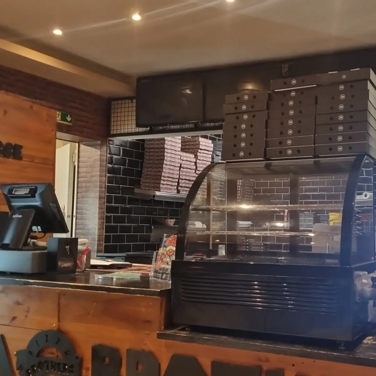 Atmosphäre, Pizza Brothers Lannesdorf
