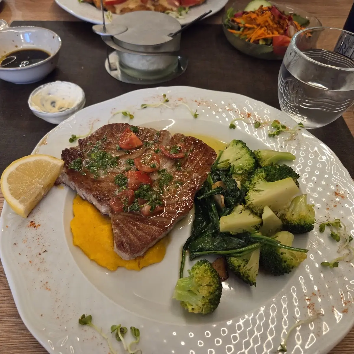 Essen und Trinken photo 2