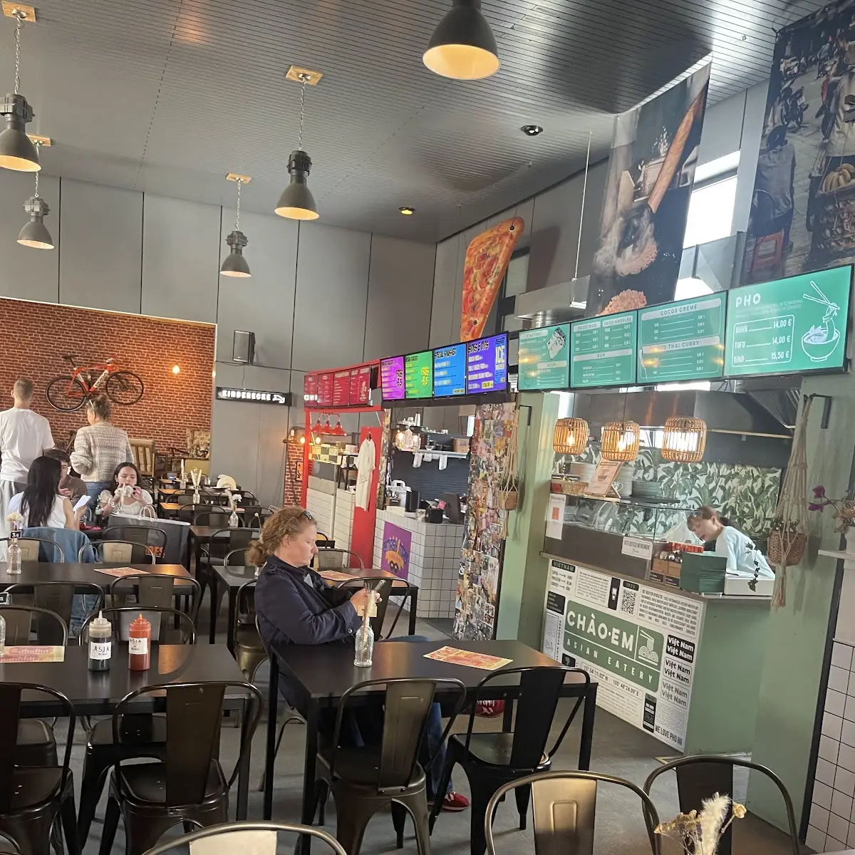 Atmosphäre, Smash Man / smashburger | Burger Ulm