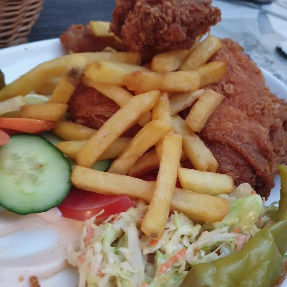 Essen und Trinken, Abu Samra Restaurant (مطعم ابو سمره)