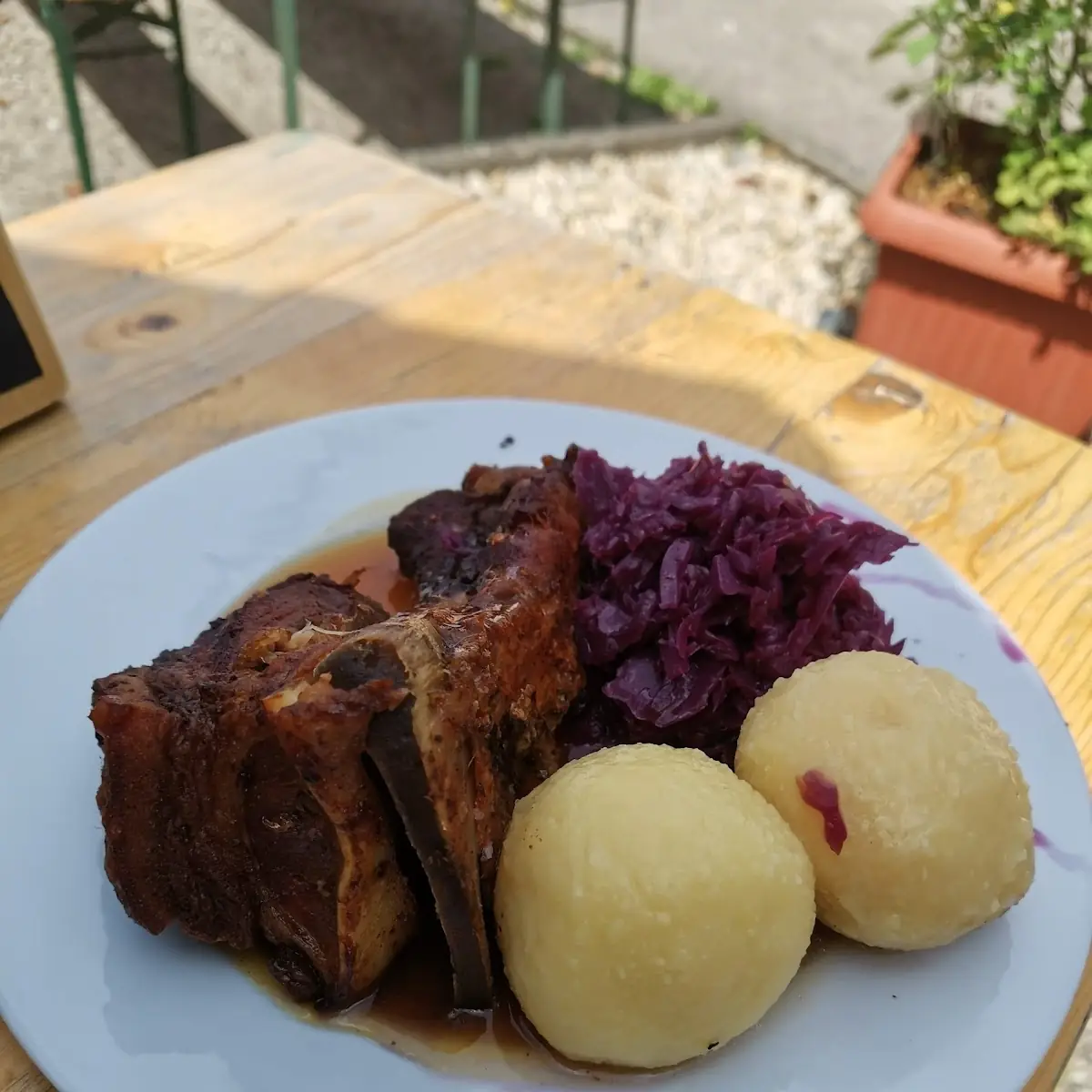 Essen und Trinken, Nick's Dorfschänke