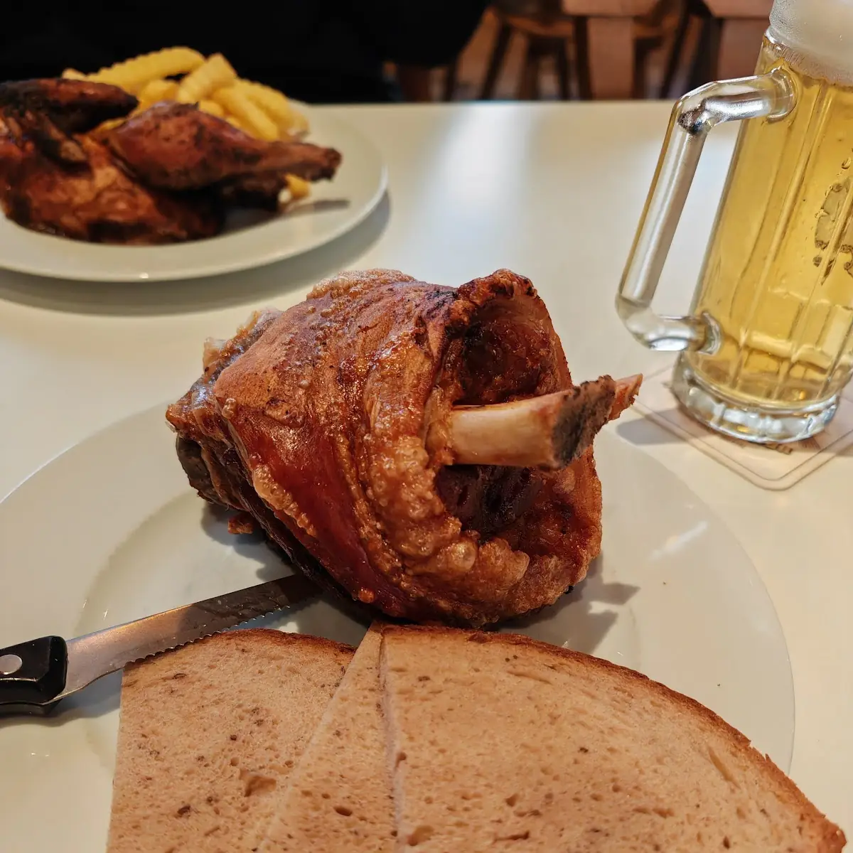 Essen und Trinken, Nick's Dorfschänke
