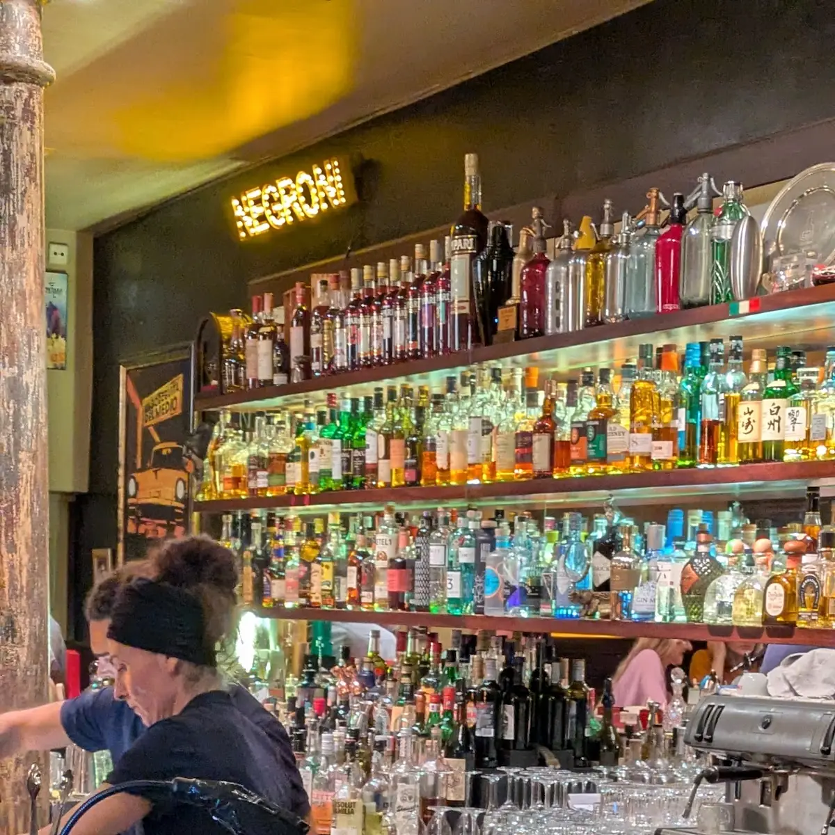 Atmosphäre, Negroni Bar