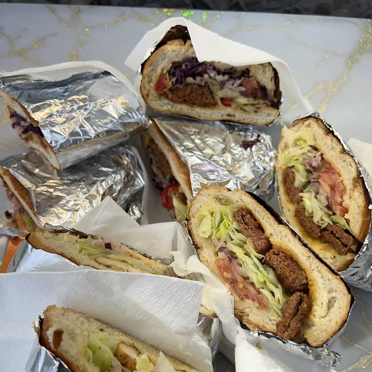 Essen und Trinken, Köfteci Hamza Kebabcı ciğerci Hamza