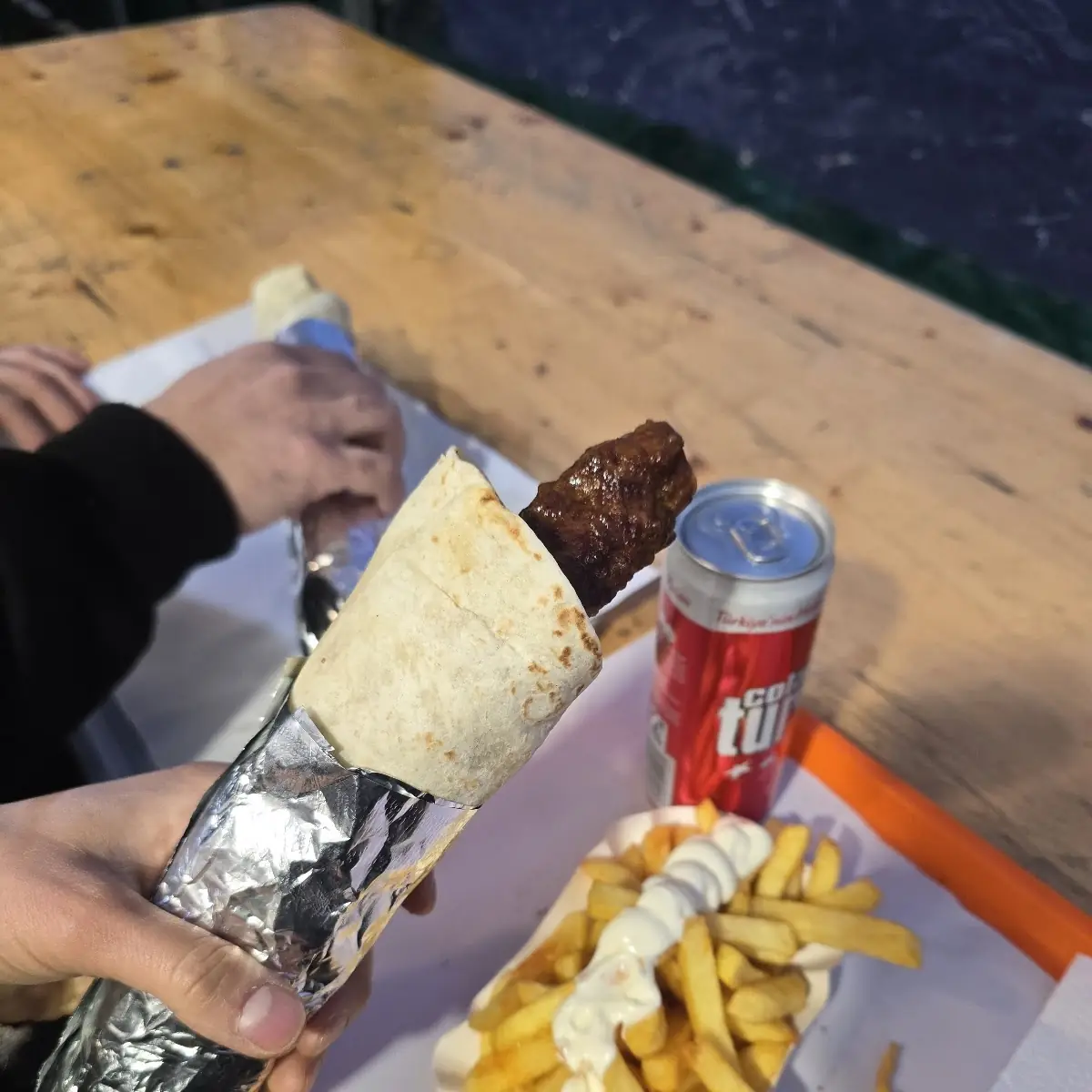 Essen und Trinken, Köfteci Hamza Kebabcı ciğerci Hamza