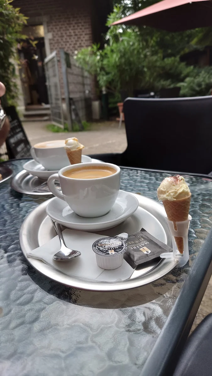 Essen und Trinken, Eiscafé Orangerie