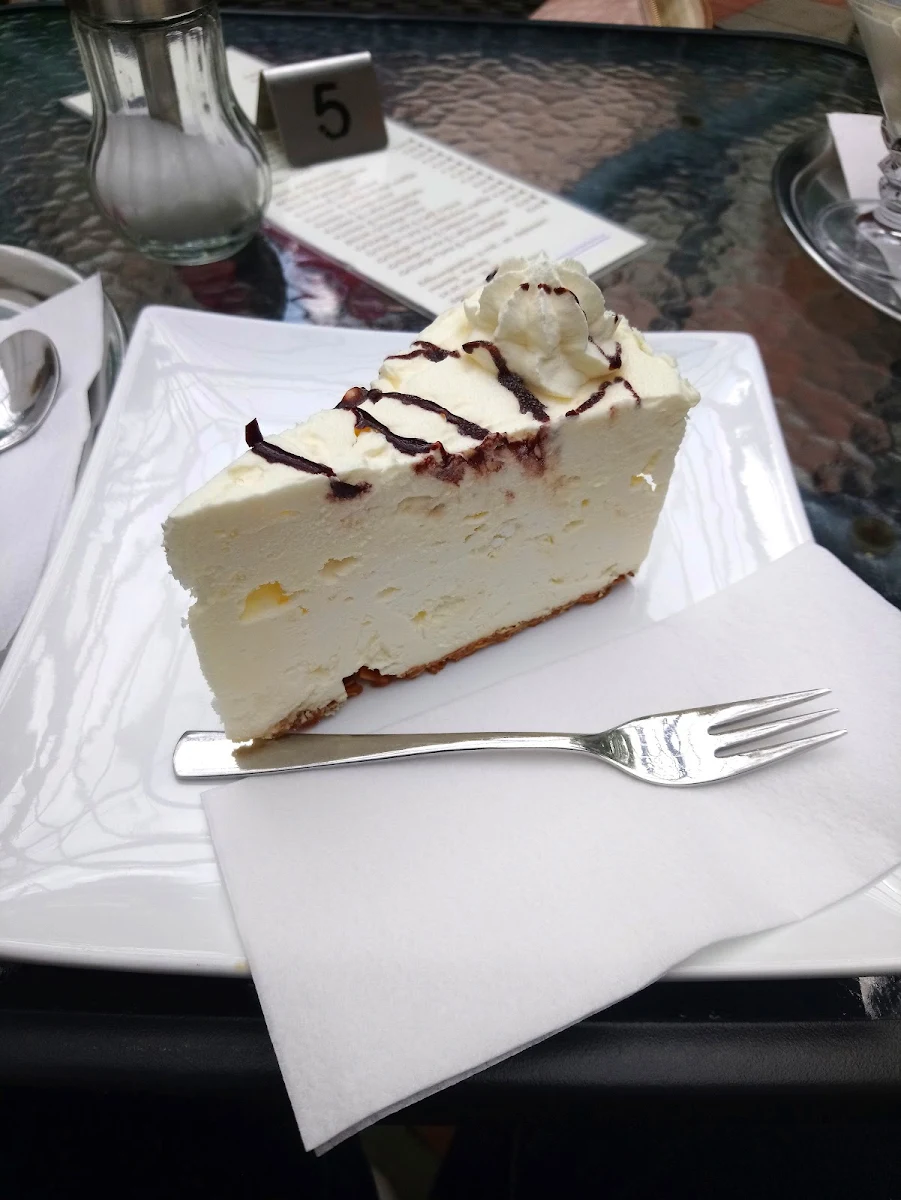 Essen und Trinken, Eiscafé Orangerie