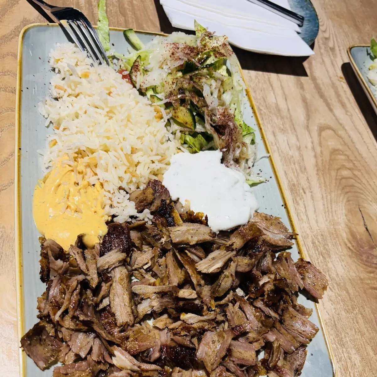 Essen und Trinken, Lades Holzkohlegrill Restaurant Hamburg