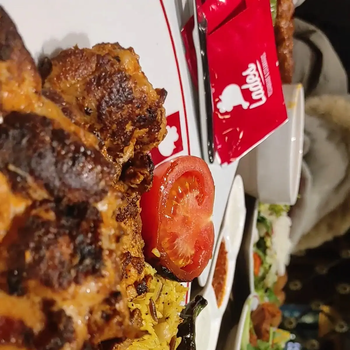 Essen und Trinken, Lades Holzkohlegrill Restaurant Hamburg