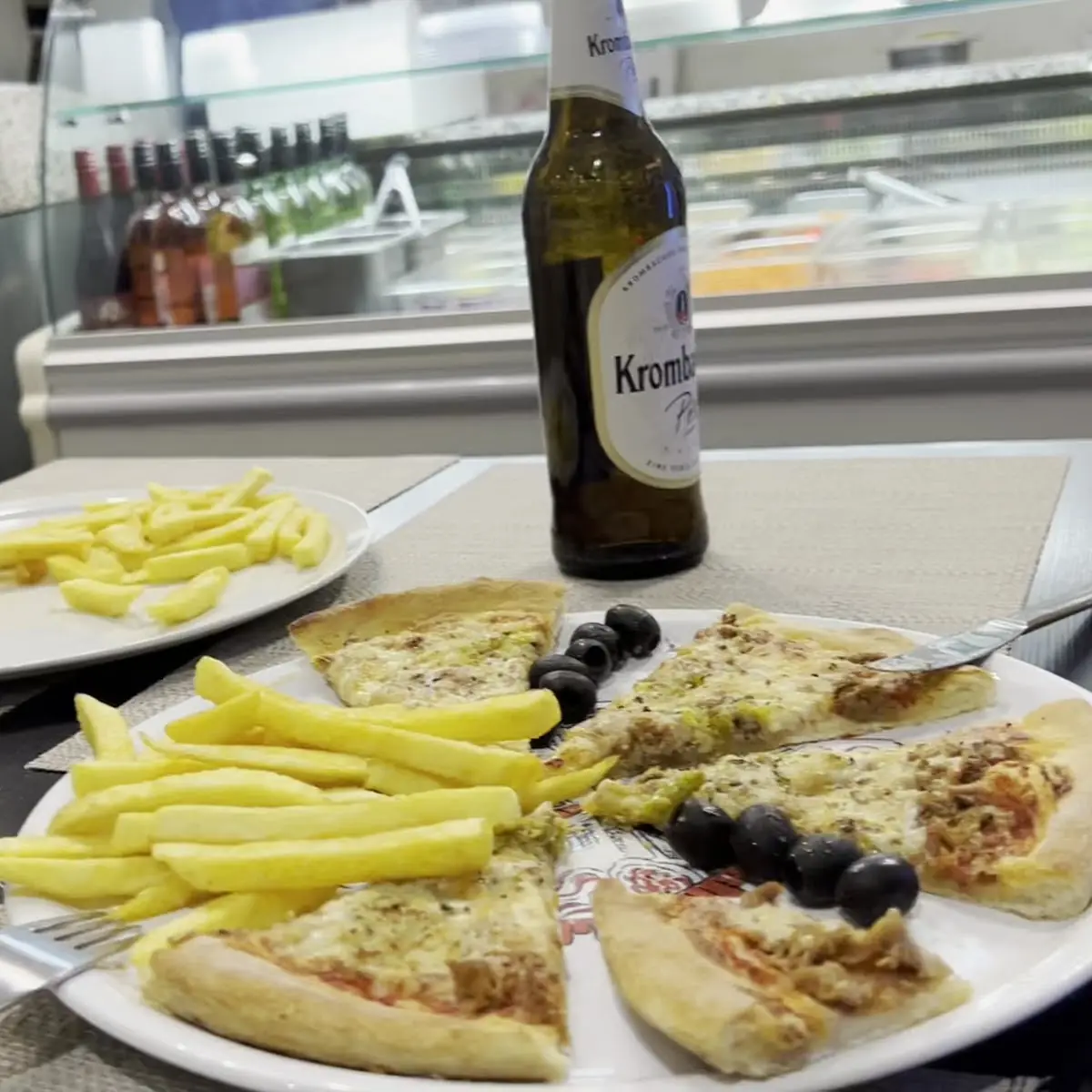 Essen und Trinken, Pizza De Niro
