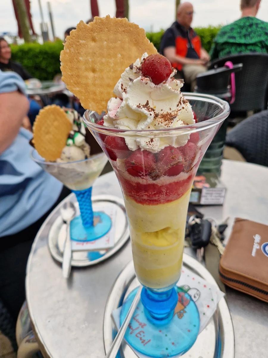 Essen und Trinken photo 2