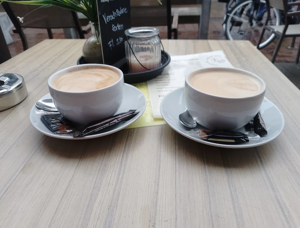 Essen und Trinken photo 2