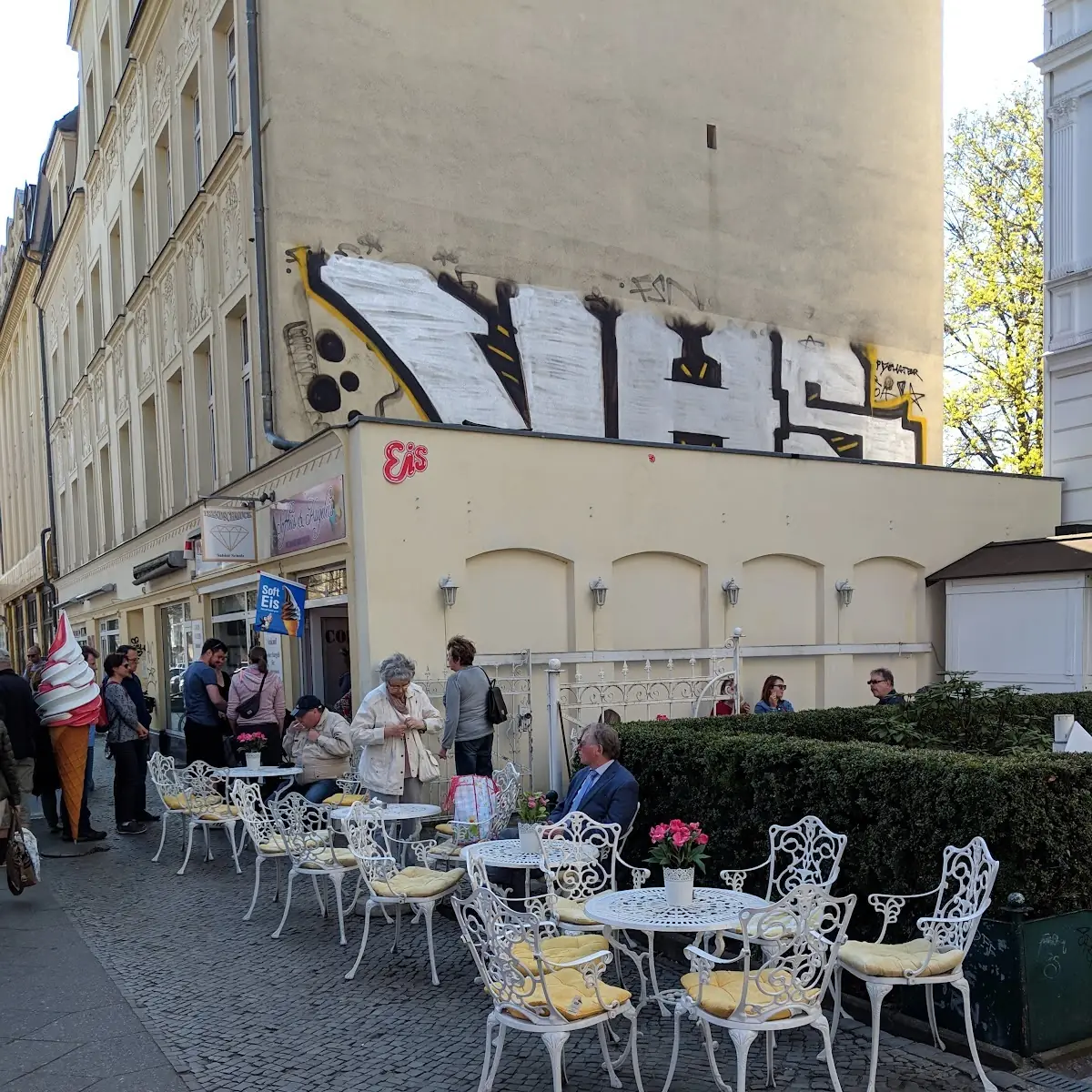 Atmosphäre, Softeis & Kugeleis