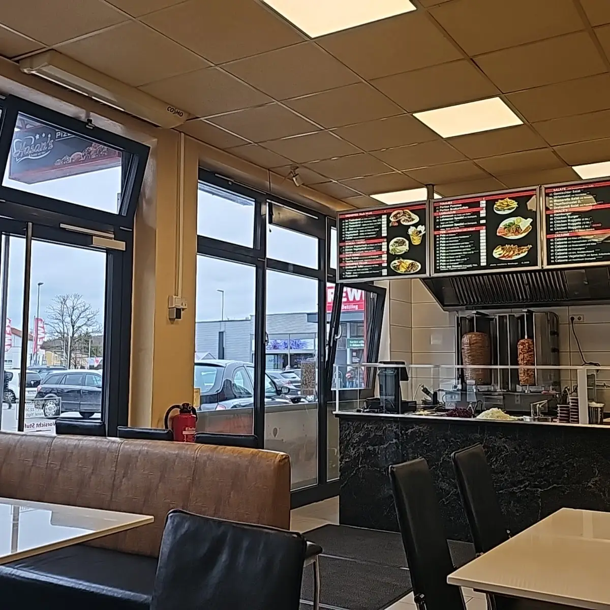 Atmosphäre, Döner-Pizza-Kebab Hasans