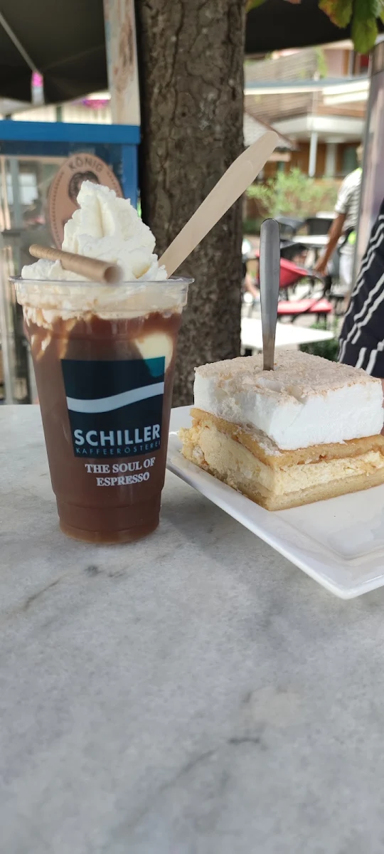 Essen und Trinken, Michi’s Eiscafé