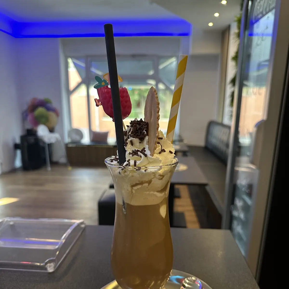 Essen und Trinken, Eiscafé Loumica