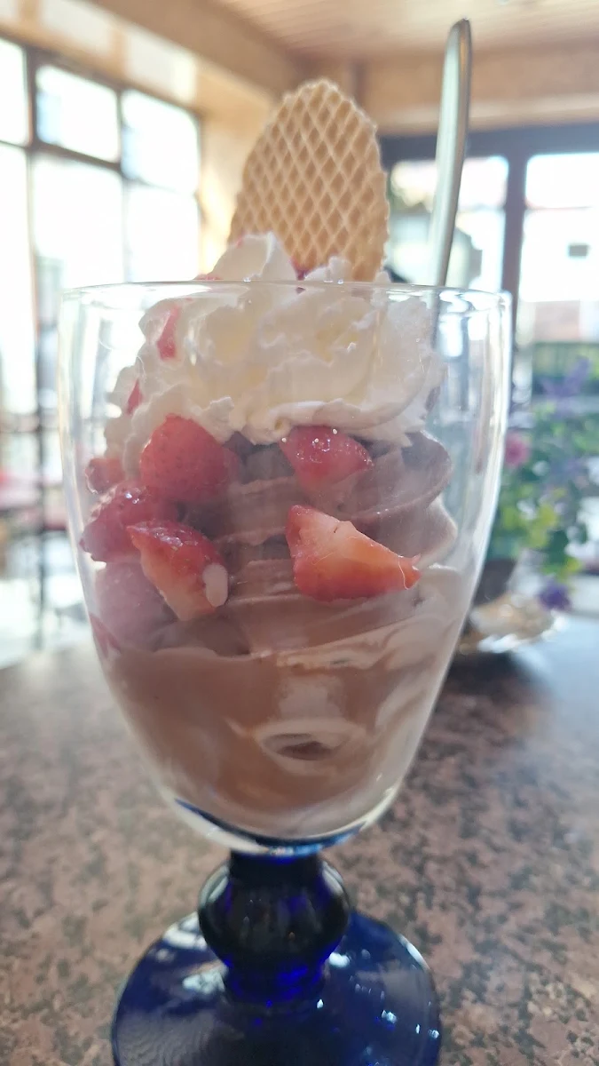 Essen und Trinken, Eiscafé Müller