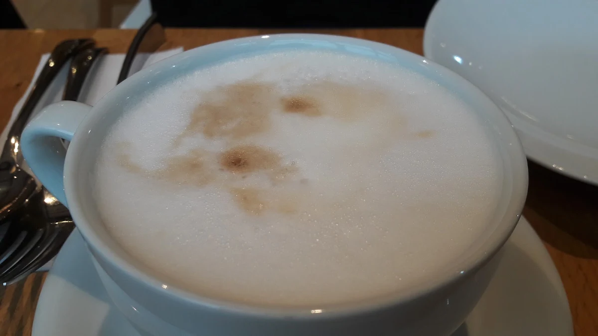 Essen und Trinken, Bäckerei und Café Englert