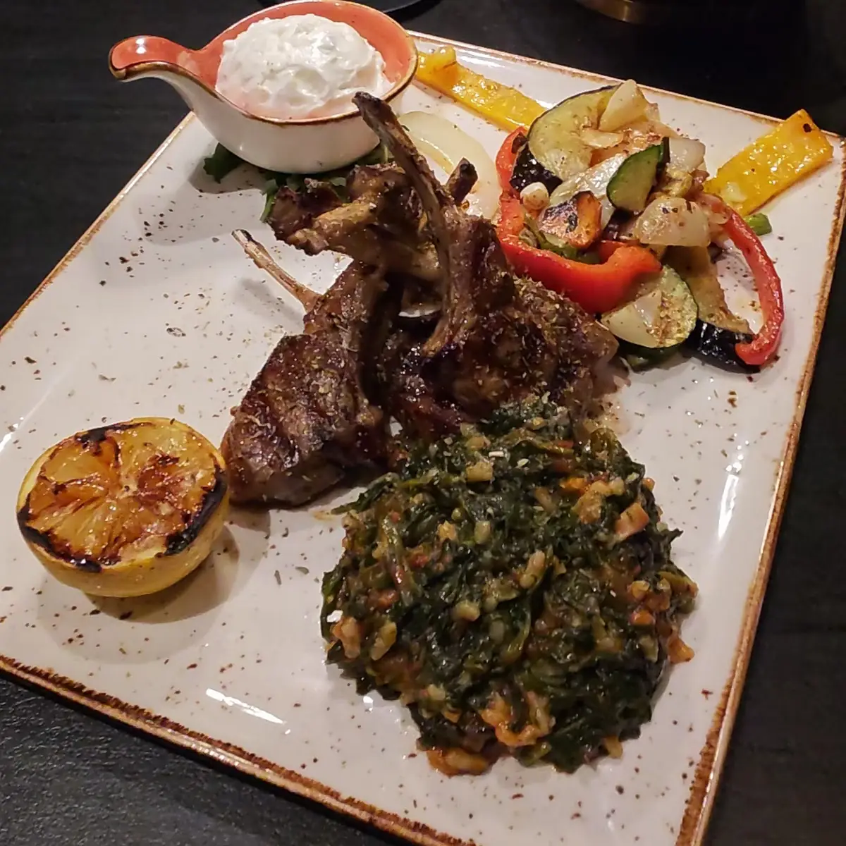 Essen und Trinken, Ilios Restaurant