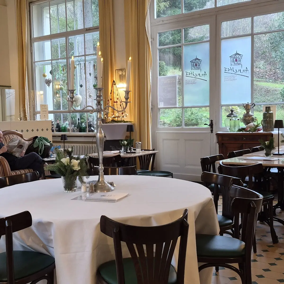 Atmosphäre, Annettes Tochter Gastronomie im Schloss Heiligenberg