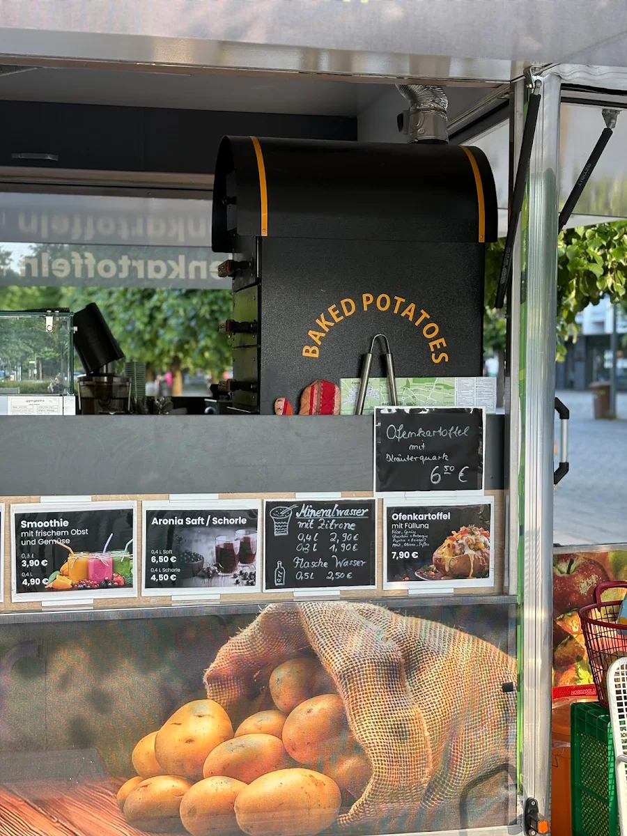 Speisekarte, HaBaNe - Gefüllte Ofenkartoffel und frisch gepresste Säfte