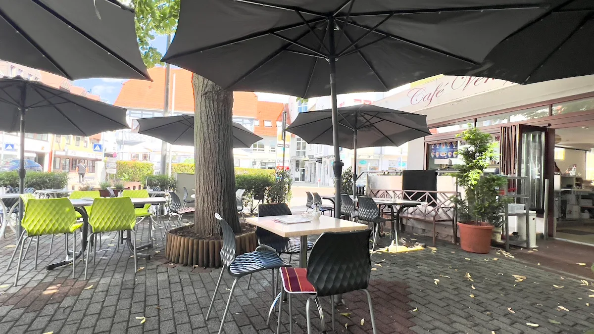 Atmosphäre, Enzos Eiscafé - am Heeggraben