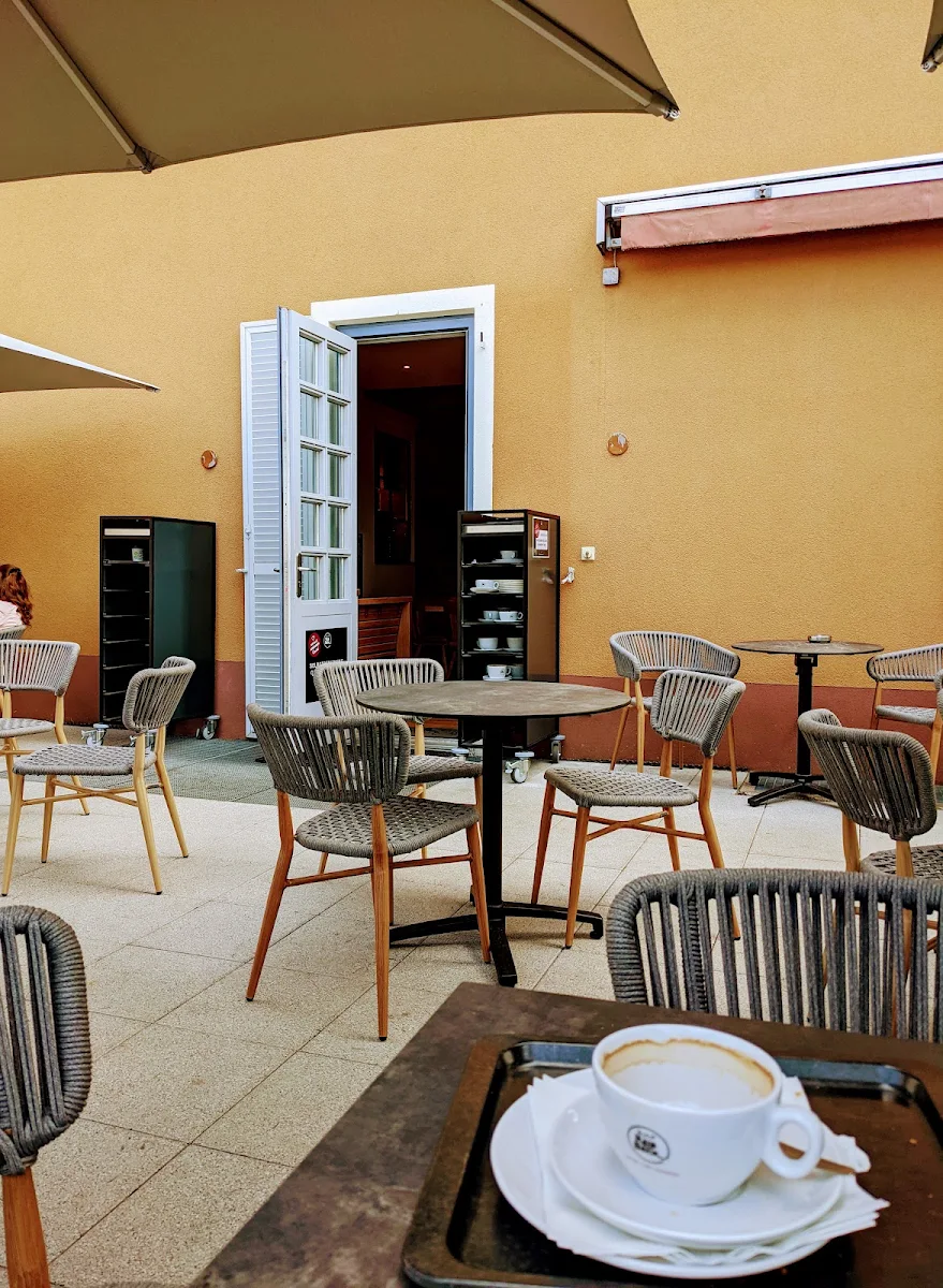 Atmosphäre, Reiß Beck Bäckerei-Café
