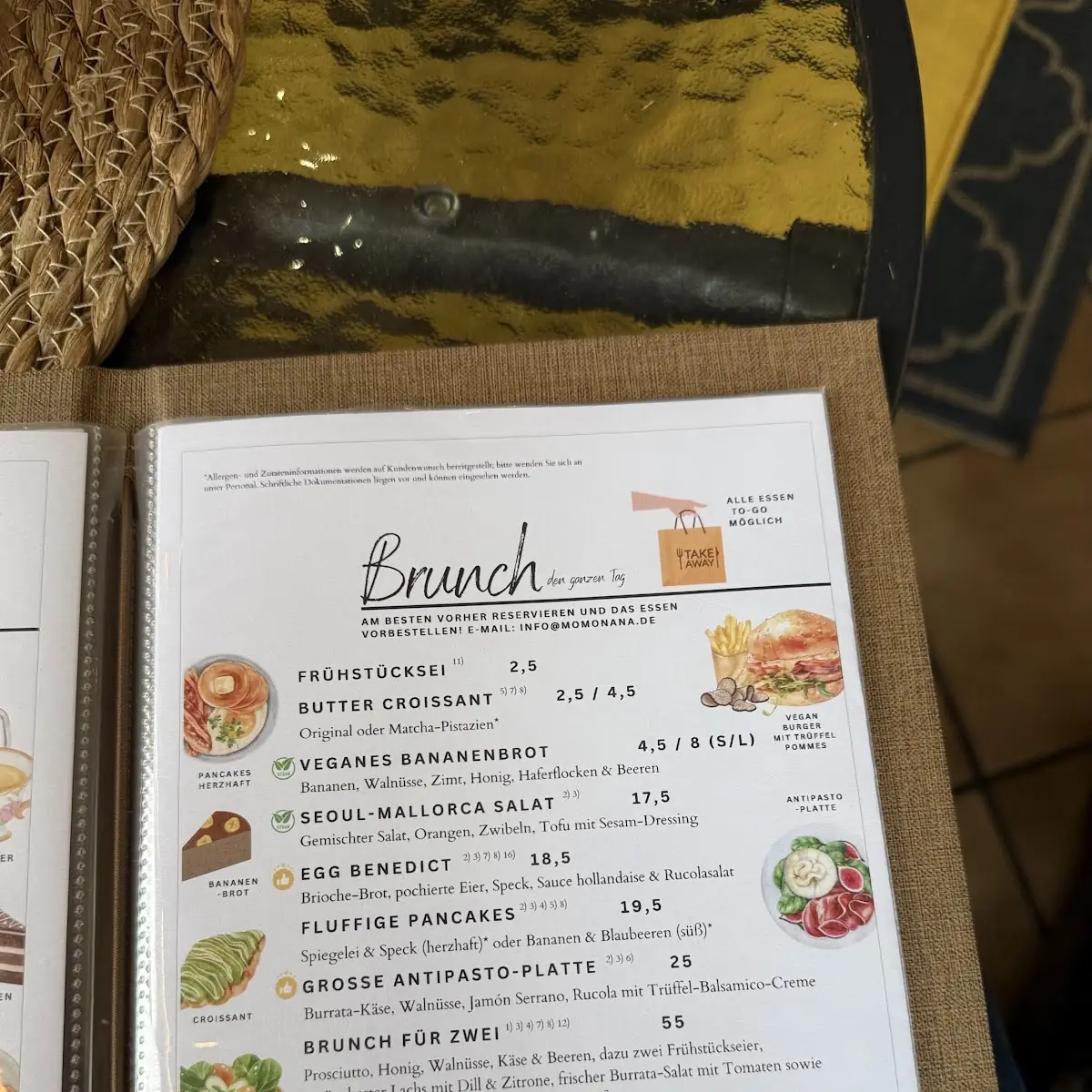 Speisekarte, Momo Nana Café & Bistro