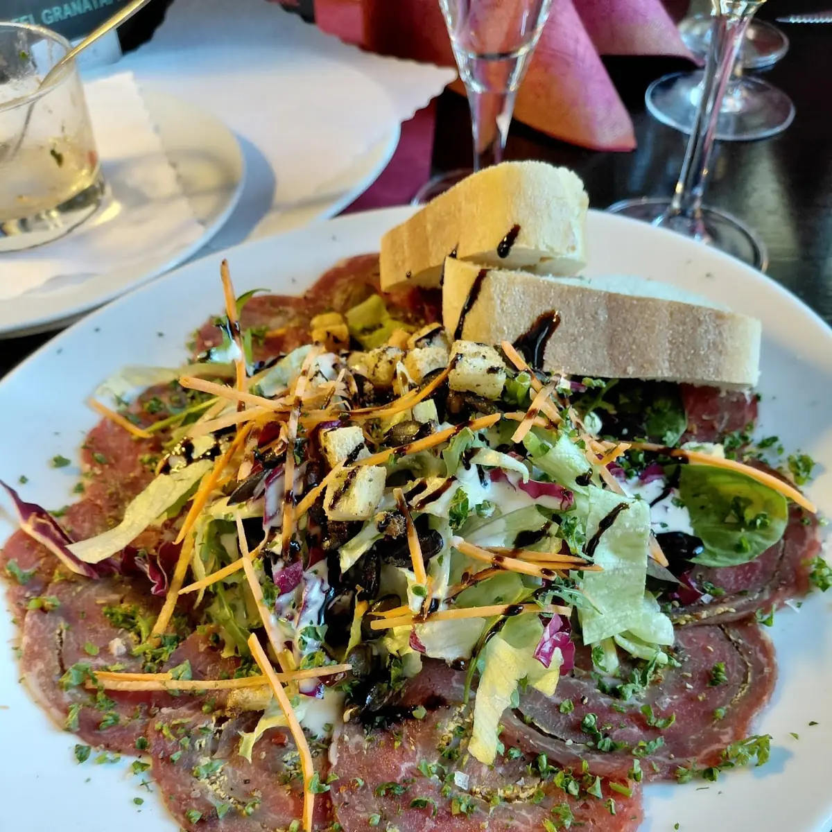 Essen und Trinken, FARMER STEAKHOUSE