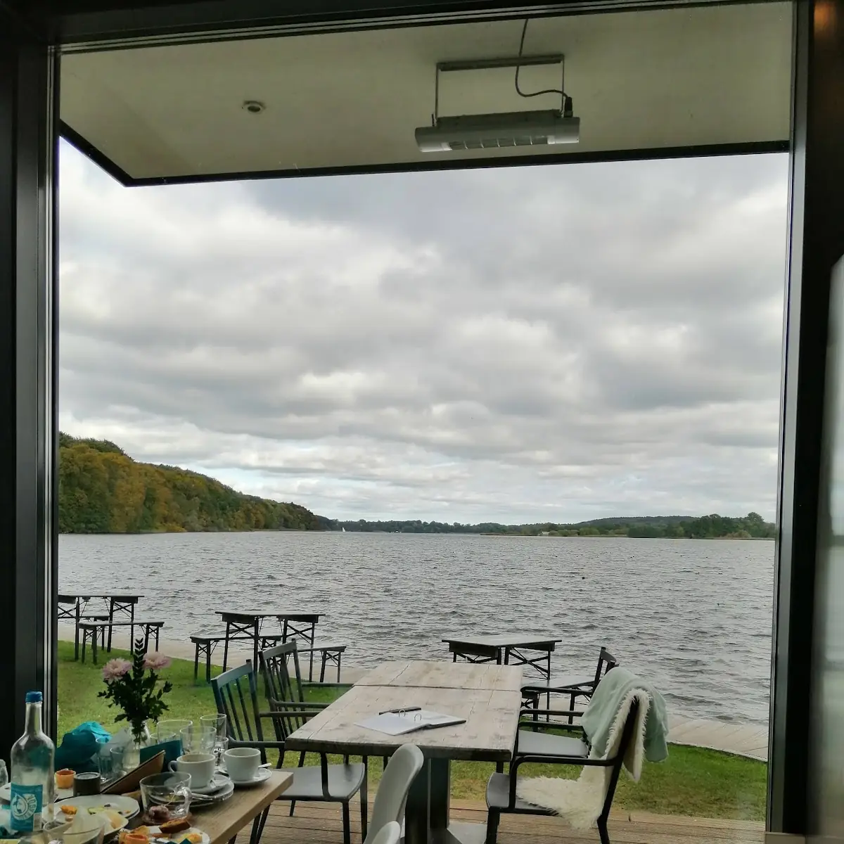 Atmosphäre, Goldmarie am See