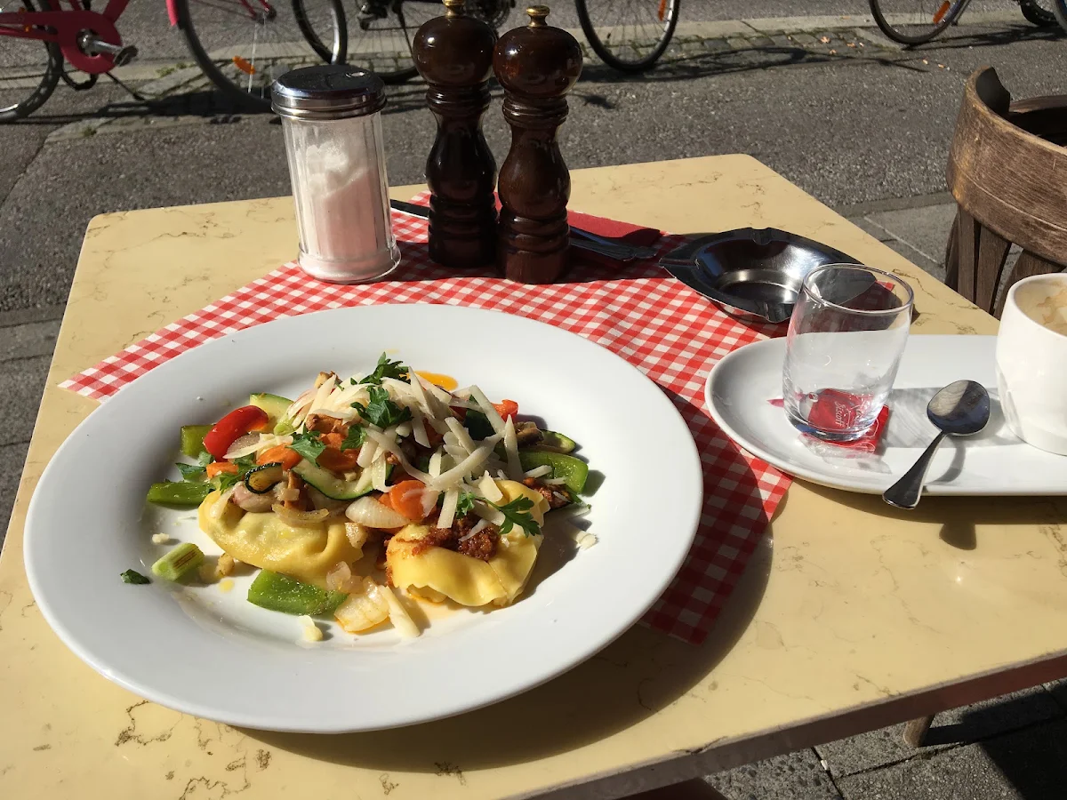 Essen und Trinken, Café am Josephsplatz