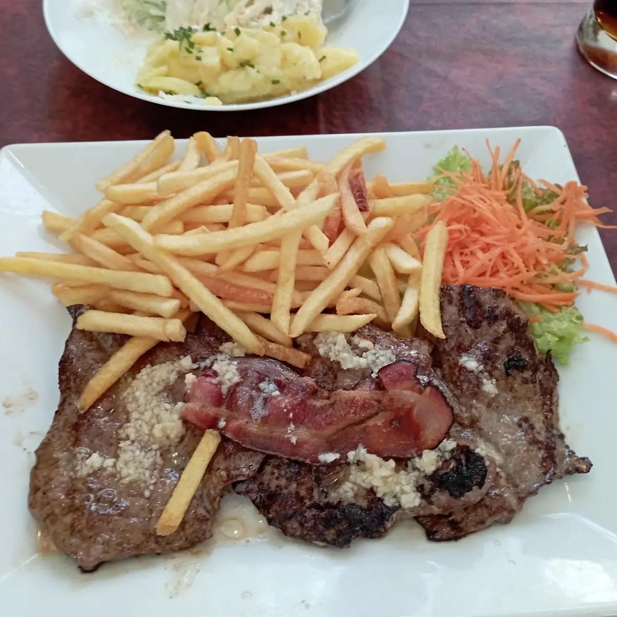Essen und Trinken photo 2
