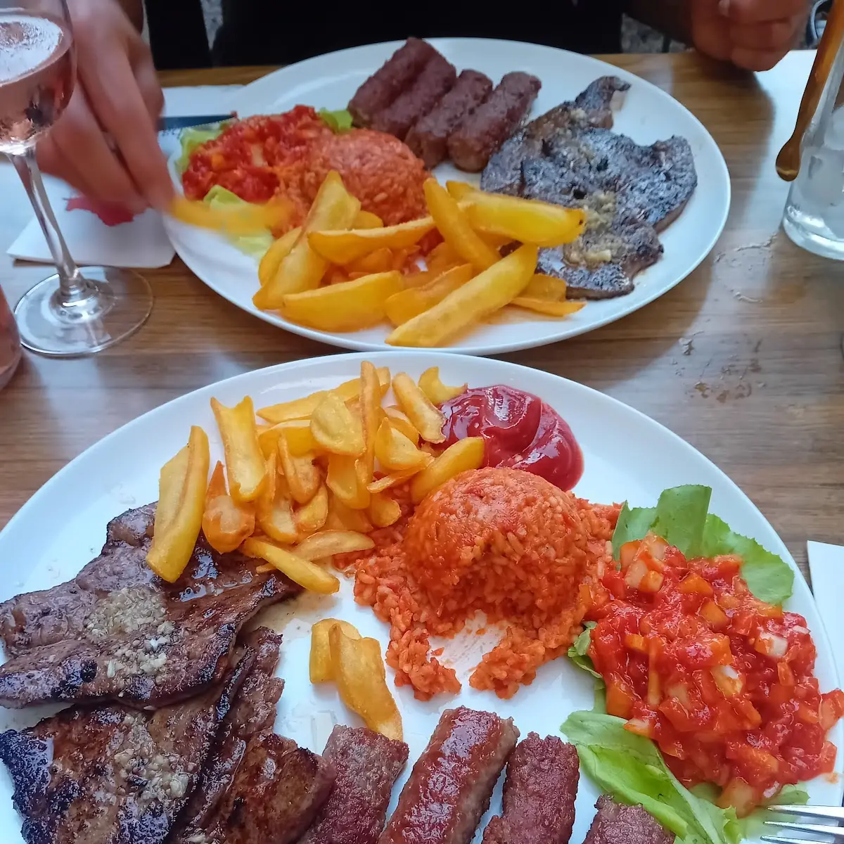 Essen und Trinken photo 3