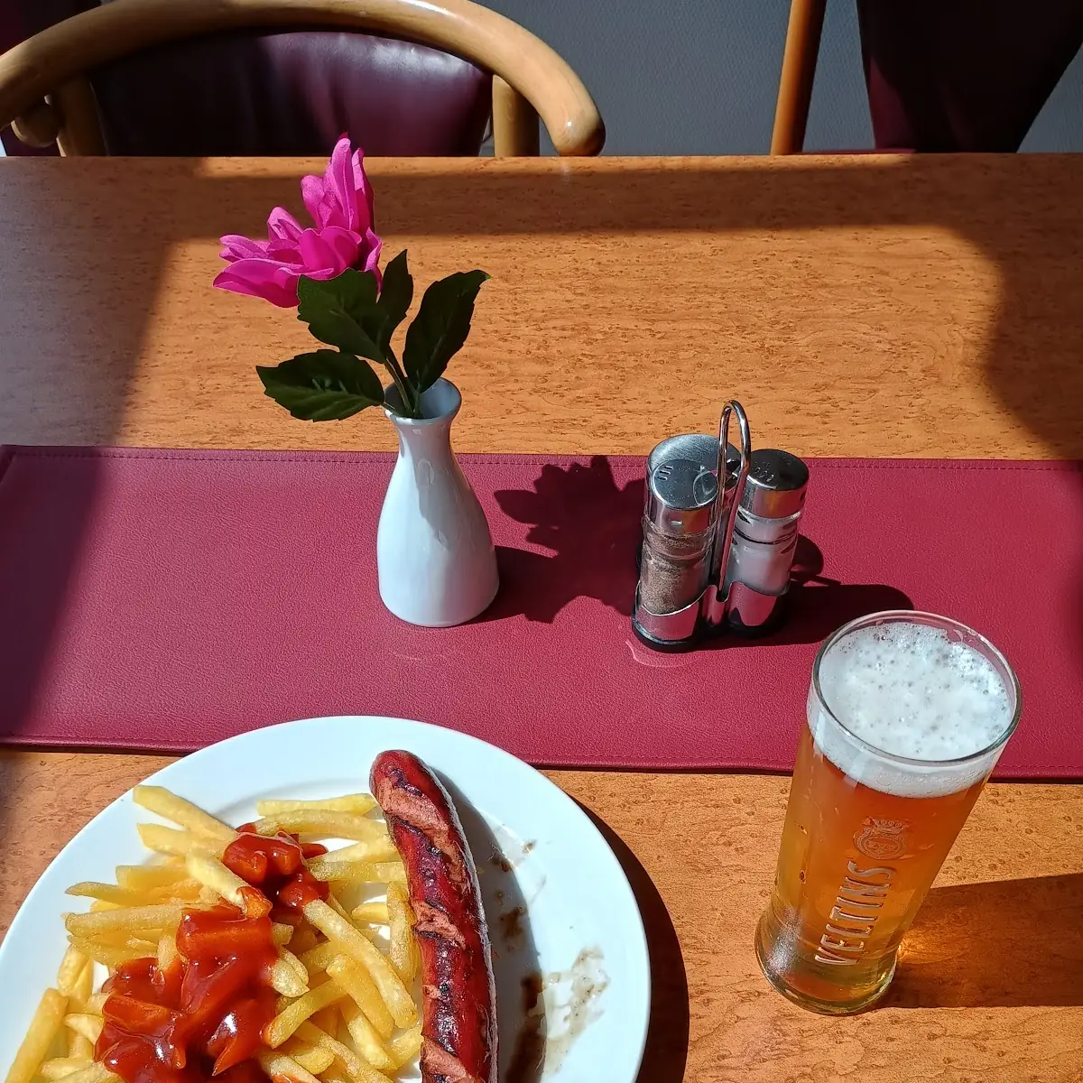Essen und Trinken, Türkisch Grill am Sportpark mit Asia küche, Pizza, Kegelbahn und Biergarten