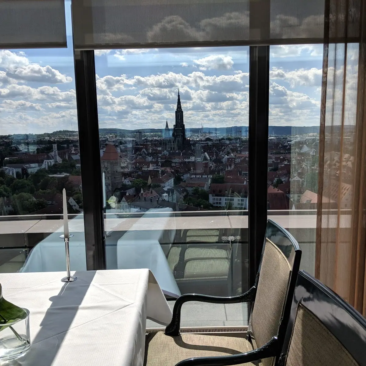 Atmosphäre, Panoramarestaurant in der 16. Etage (im Maritim Hotel Ulm)