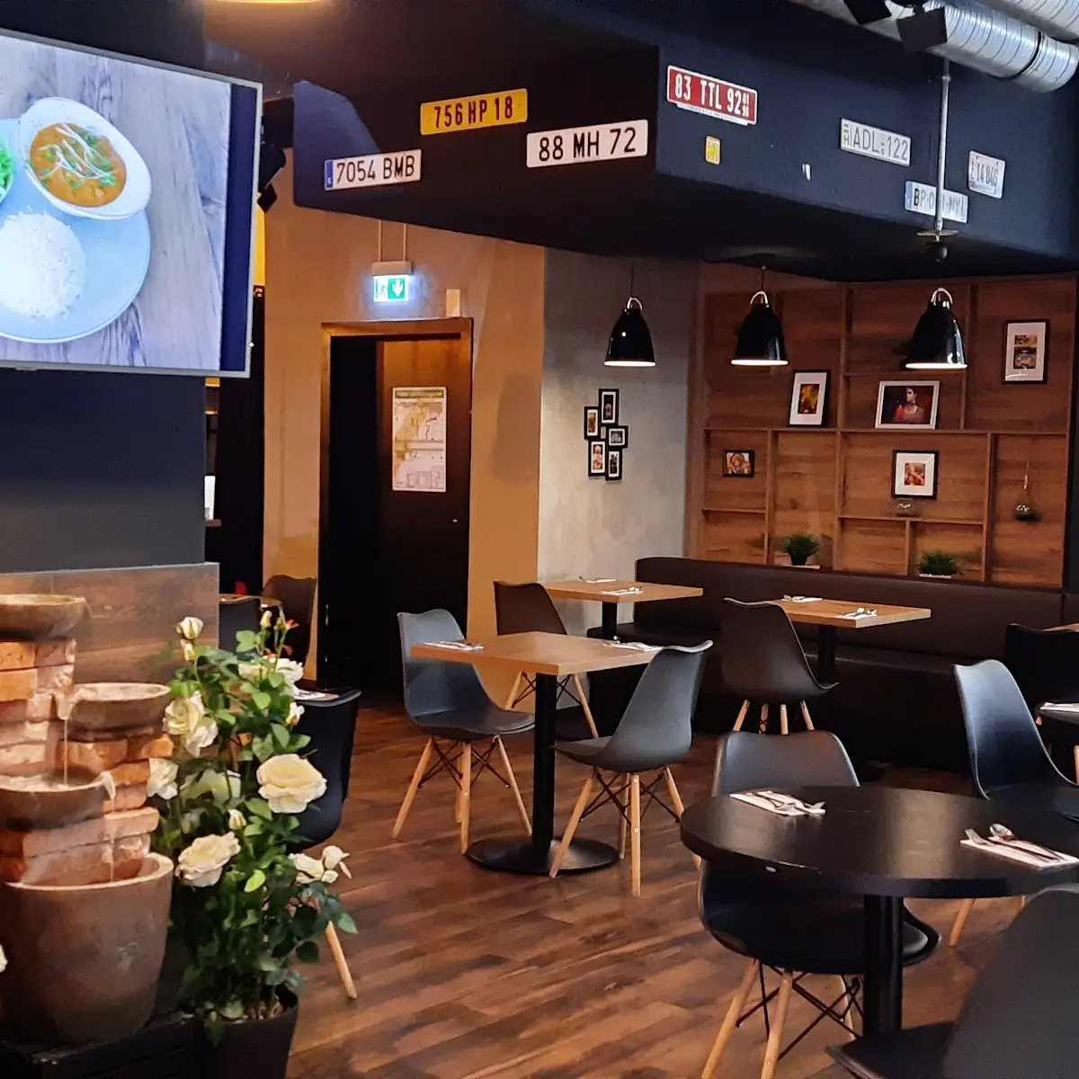 Atmosphäre, Restaurant In-Dish