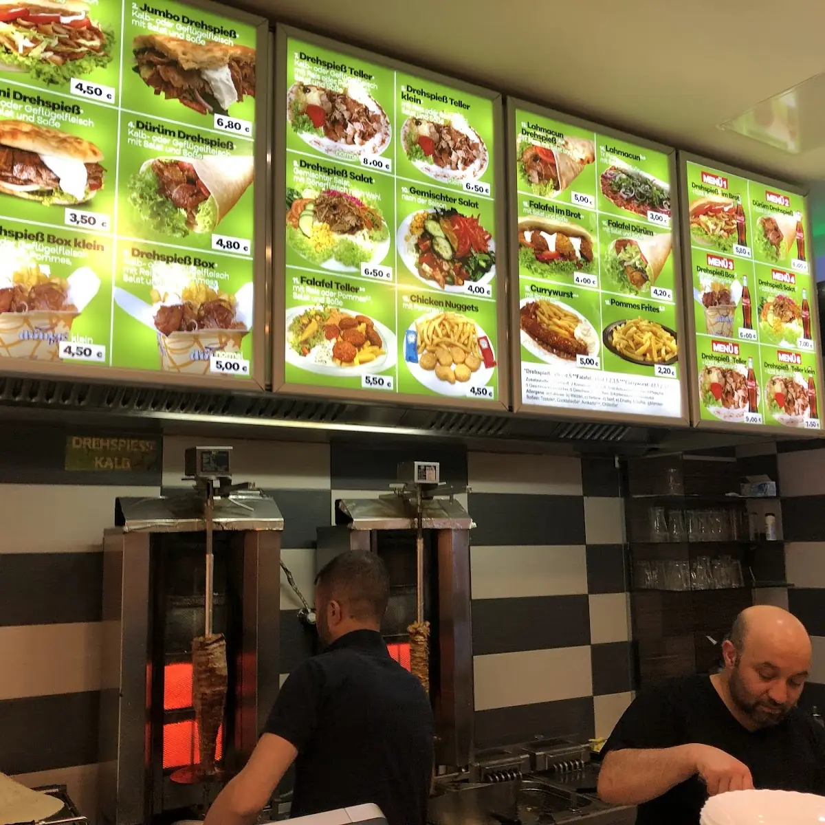 Atmosphäre, Center Döner