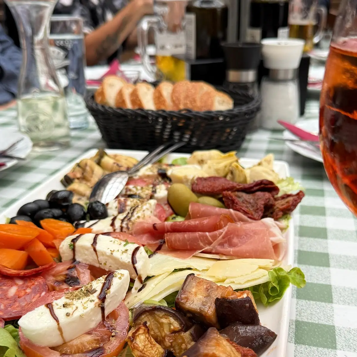 Essen und Trinken, Iavazzi's Am Silbersee