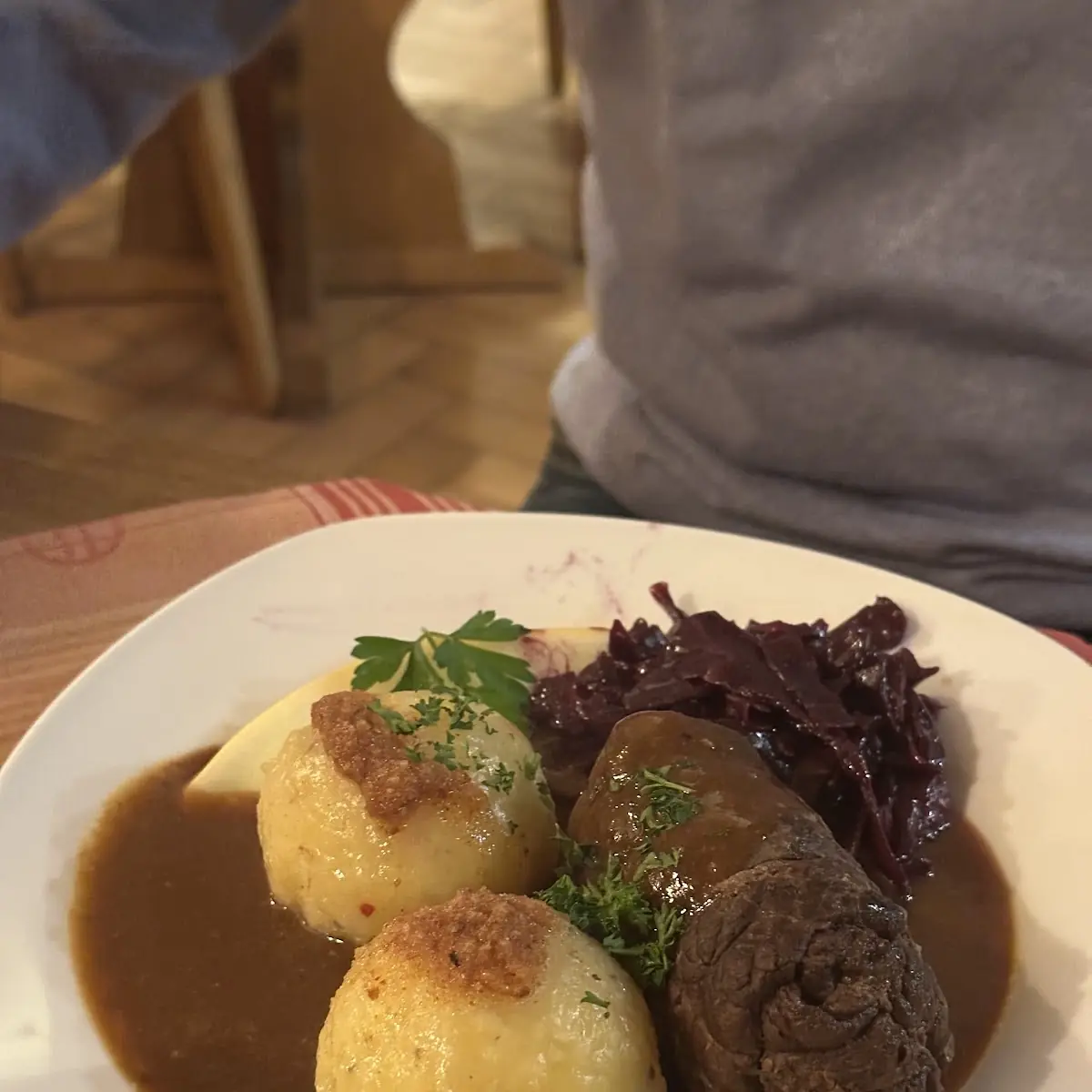 Essen und Trinken, Gaststätte Zum Schloßberg