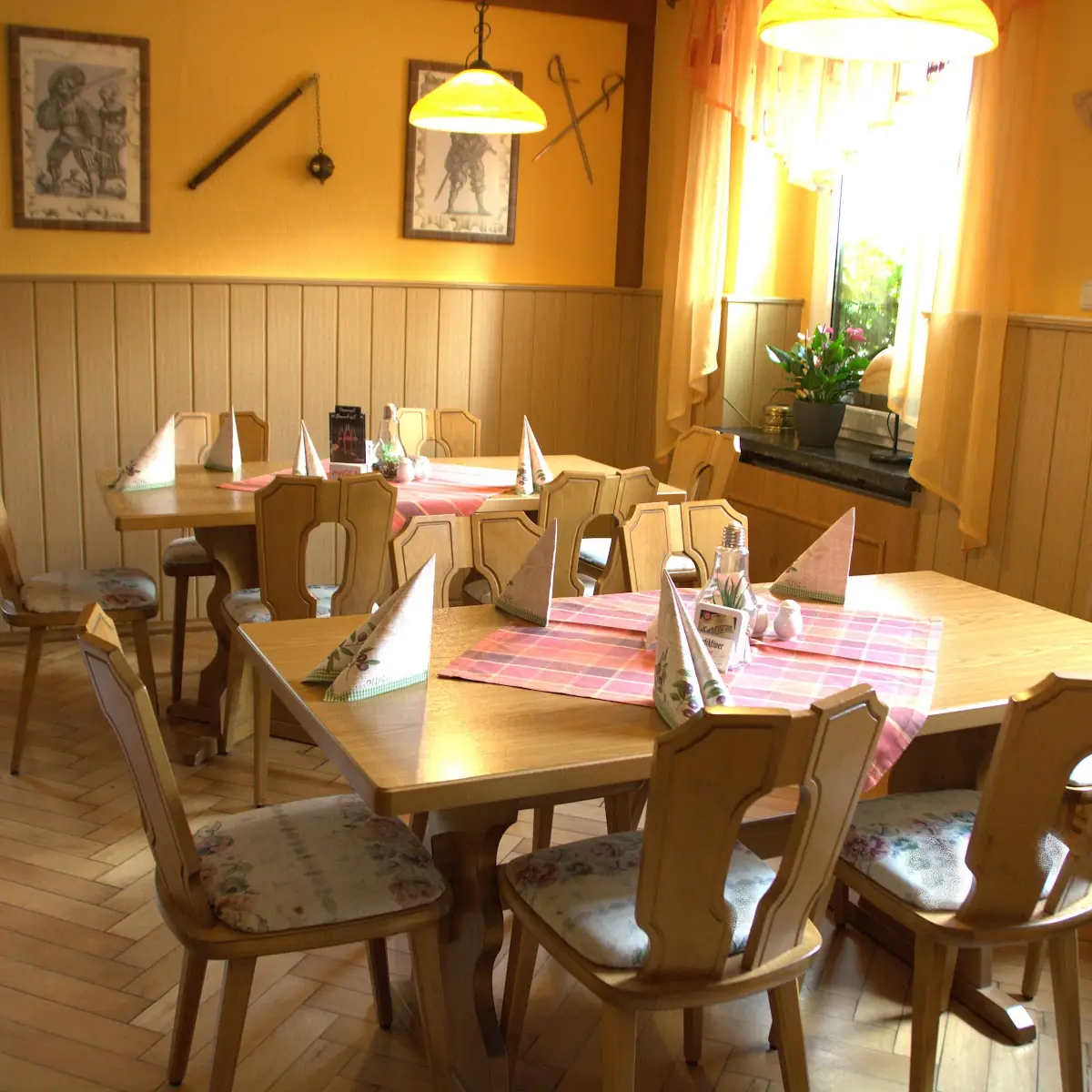 Atmosphäre, Gaststätte Zum Schloßberg