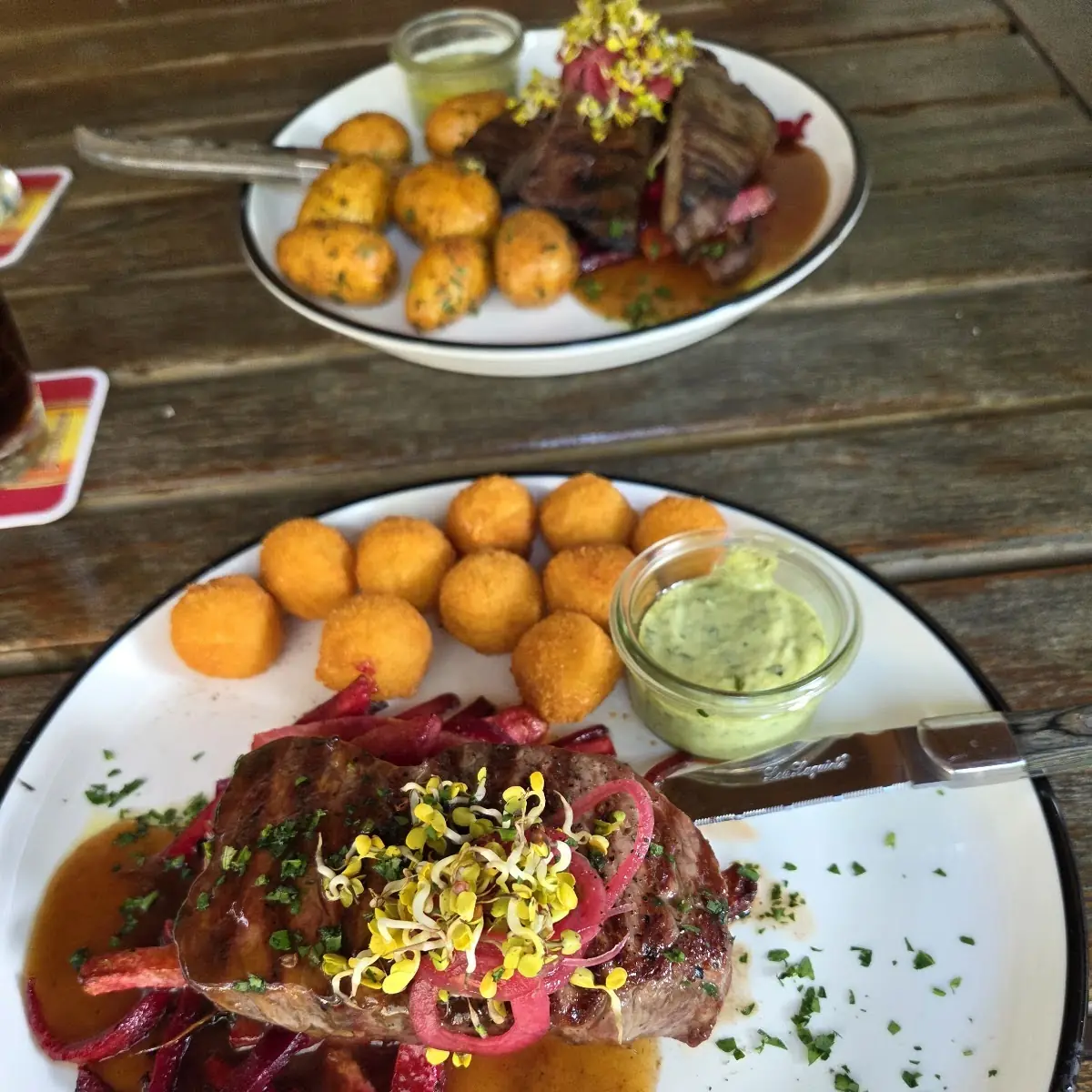 Essen und Trinken, Restaurant HENRYS