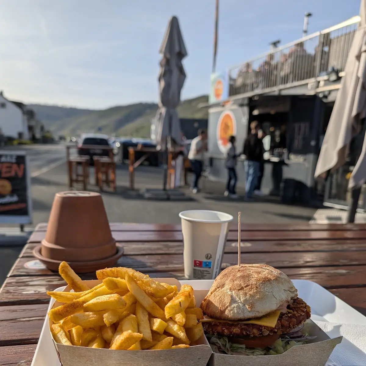 Essen und Trinken, RHEIN-LOUNGE Zimmermann's