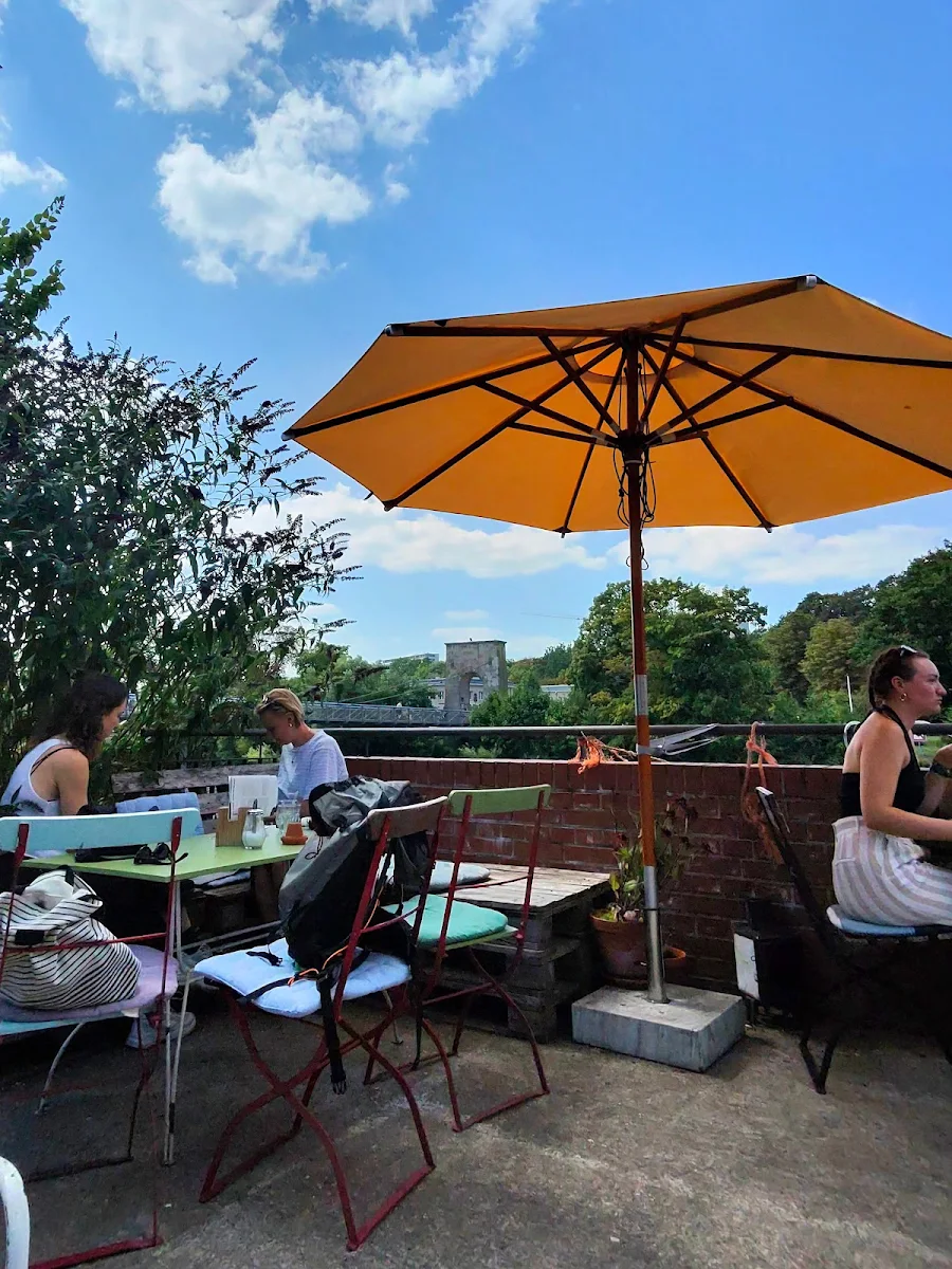 Atmosphäre, Kollektivcafé Kurbad